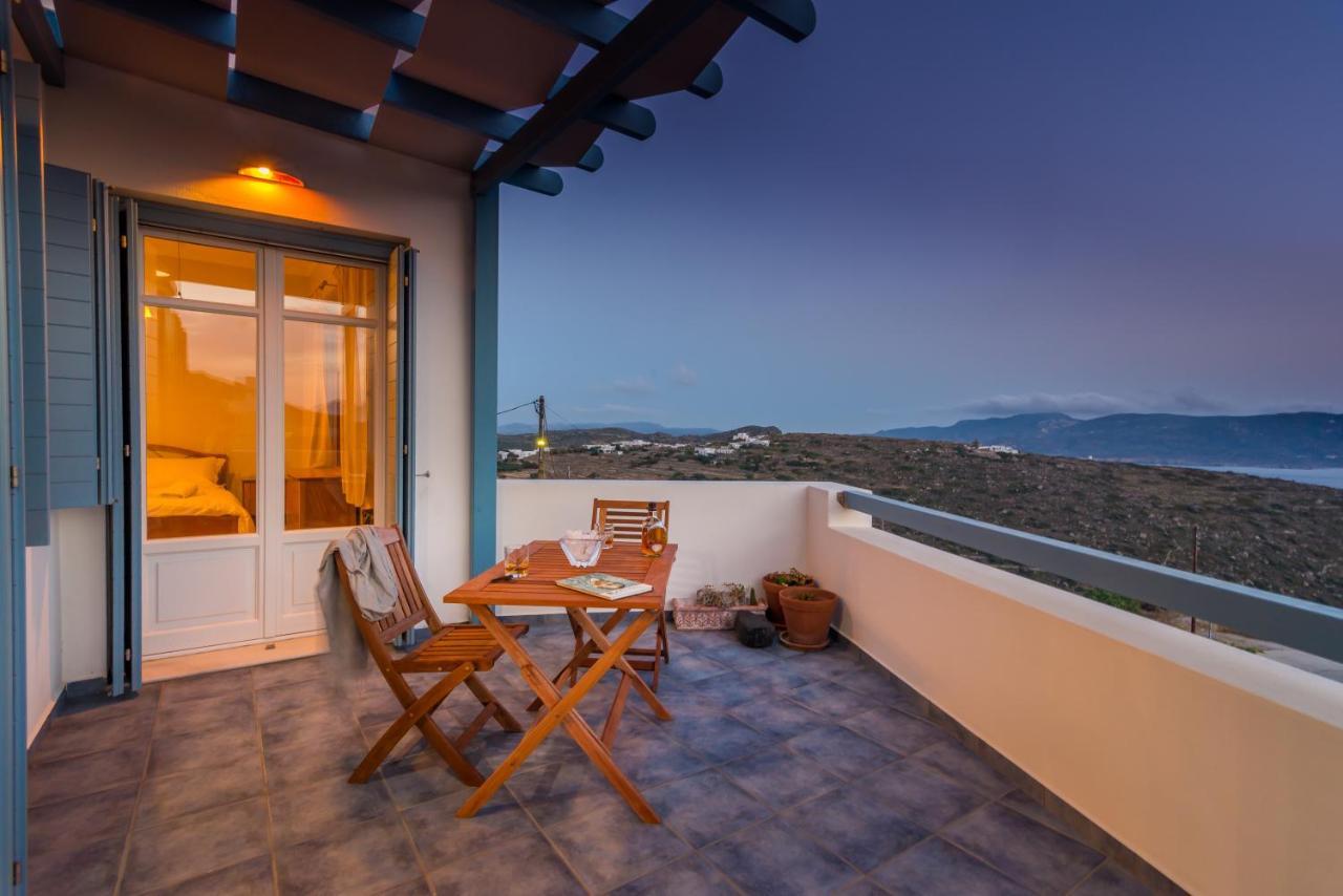 Villa Blue Sky Trypiti Bagian luar foto